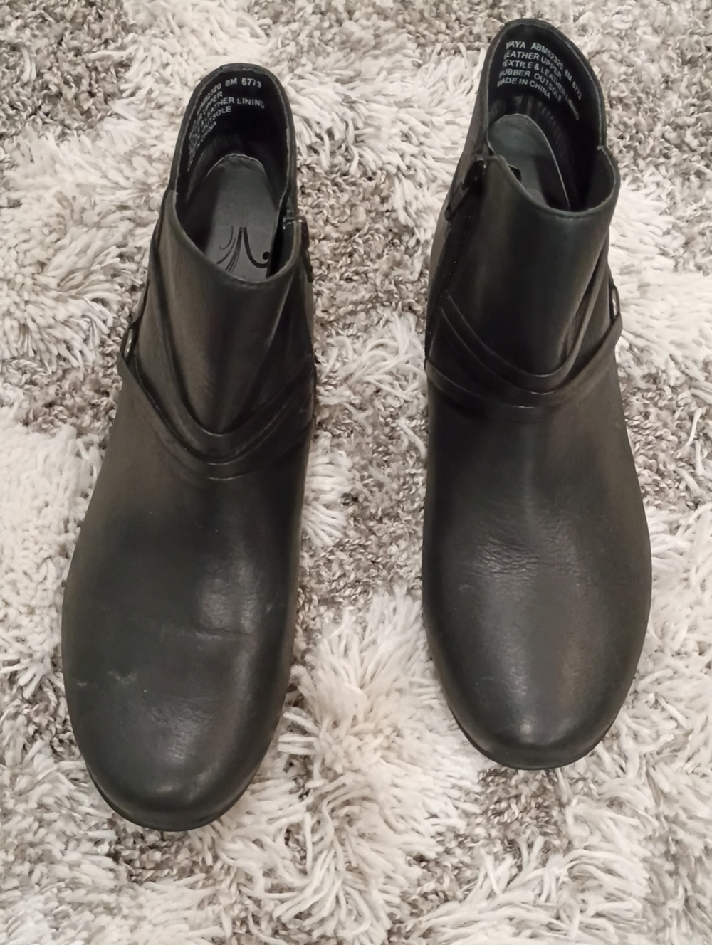 Abeo Black Chelsea-Style Ankle Booties